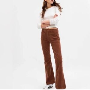 Gap flares, high rise corduroys size 29 NWT